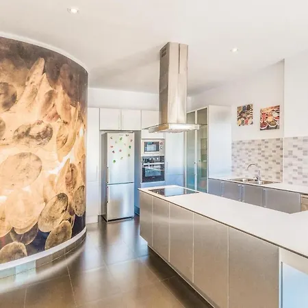 Holiday home In With Kitchen *
