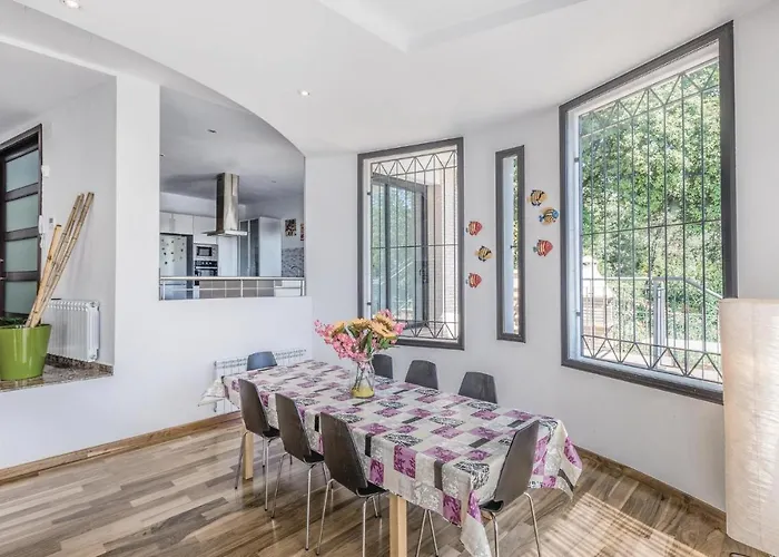 Holiday home In With Kitchen Santa Susanna