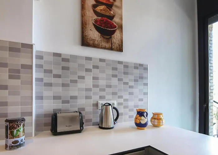 In With Kitchen Santa Susanna